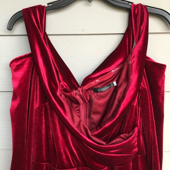 Giffniseti Size XL Luxe Velvet Burgundy/Red Long Dress.Cutout Sleeces,Zipper - Picture 11 of 11